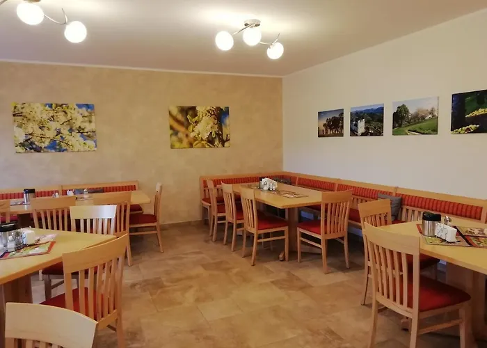 Lantgård Mayr-eichberg, Familie Berndl *